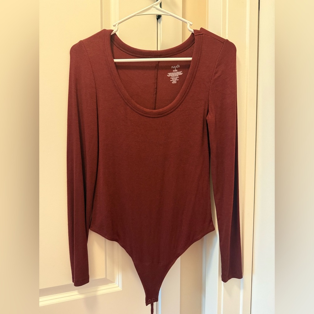 Nuuds slinky Ribbed Knit bodysuit in maroon